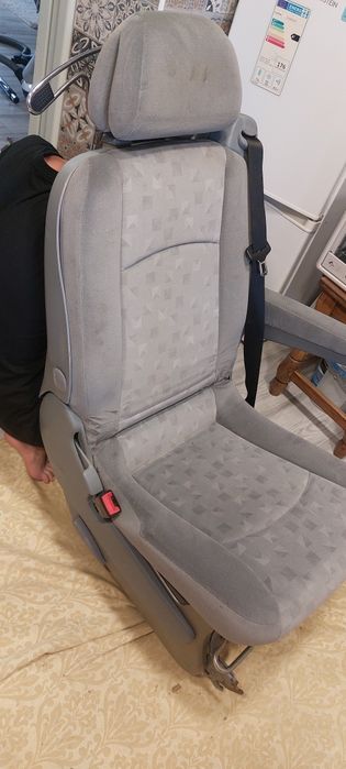 Mercedes Vito 639 Сидения, капитанки