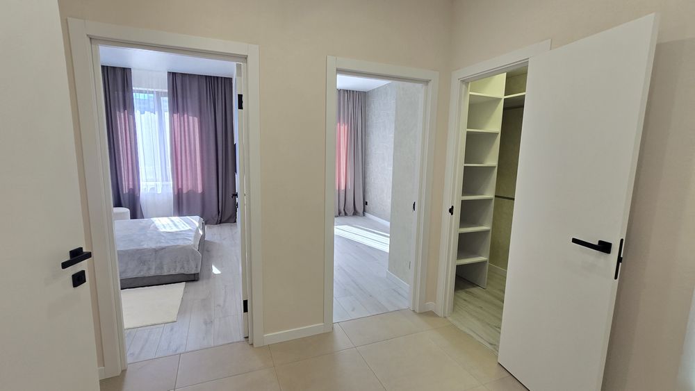 Аркадия / ЖК "Еллада"   2-х комнатная квартира 70 кв. 11 этаж, балкон