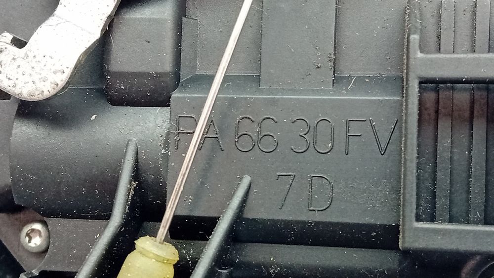 Fechadura / fecho porta frente direito AUDI A4 (8E2, B6)