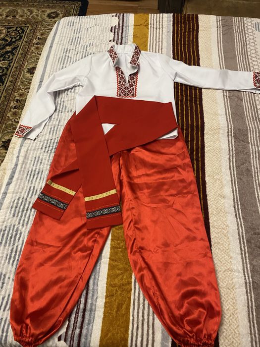 Шаровари козака, кушак вишиванки