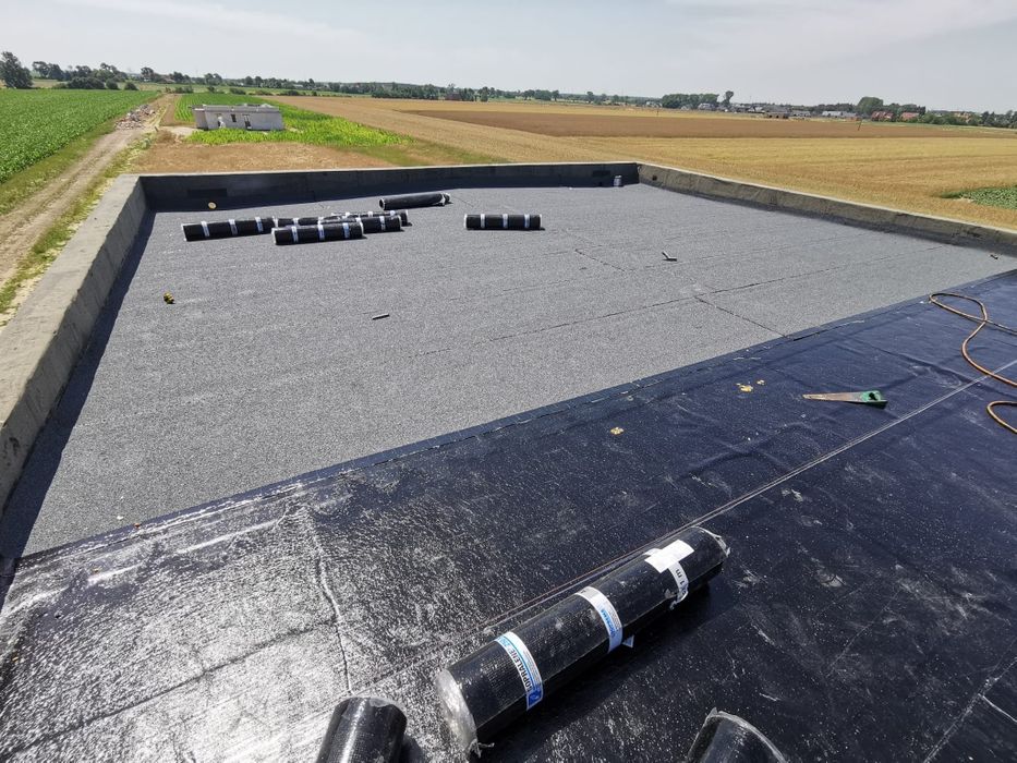 Dekarz blacharz, krycie papą termozgrzewalną,opierzenia, rynny,