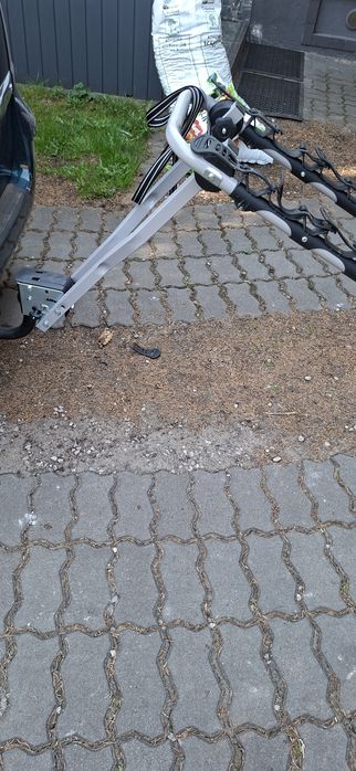 Bagażnik rowerowy Arezzo.- na hak, 3 rowery. Stan bdb.