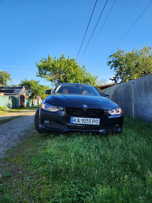 BMW 320i Xdrive 2014 рік