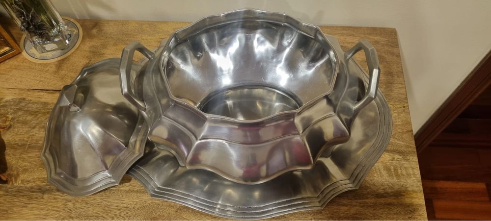 Terrina e prato em estanho puro ( 95 %)