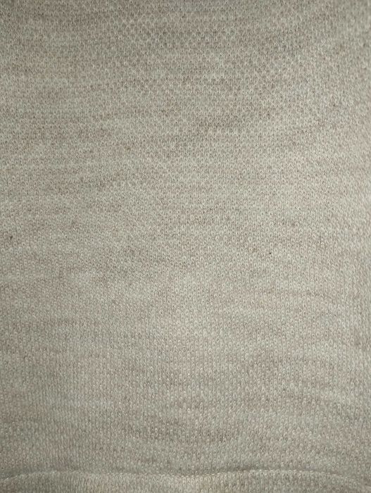 Продам свитер с имитацией рубашки