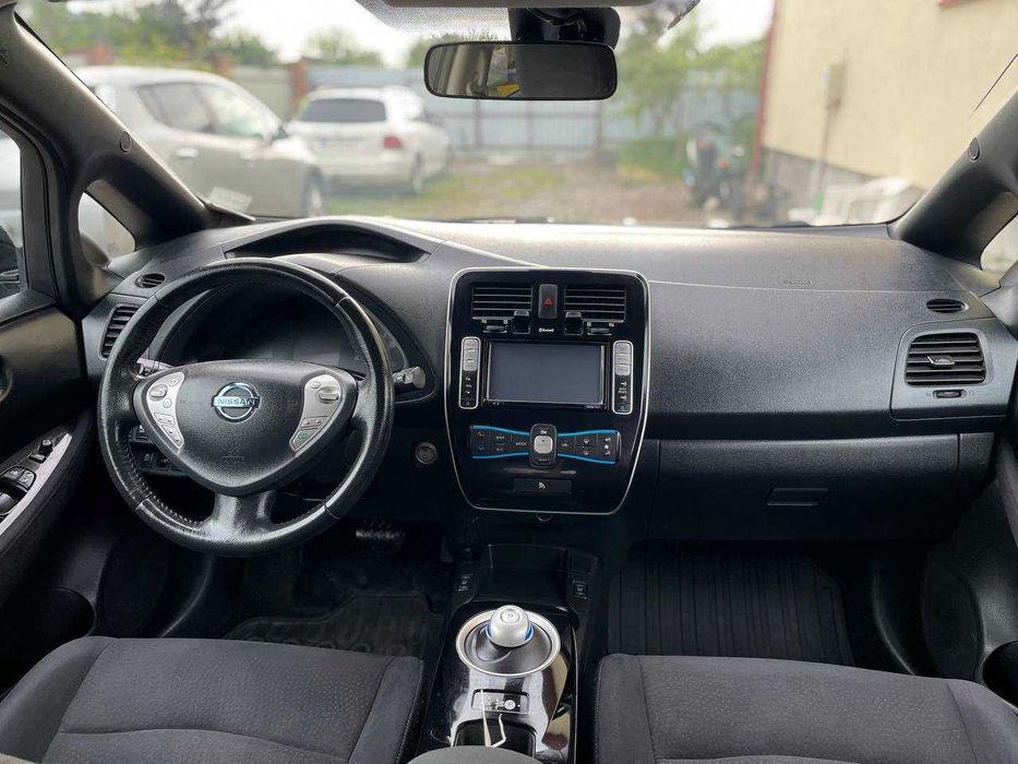 Nissan leaf Acenta 24 кВт. 2014 р., SOH = 89.5%