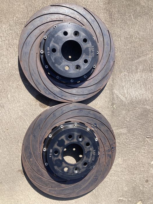Discos de travao frente tarox e bombas de travao renault megane rs3