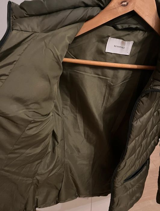 Kurtka ocieplana taliowana Reserved