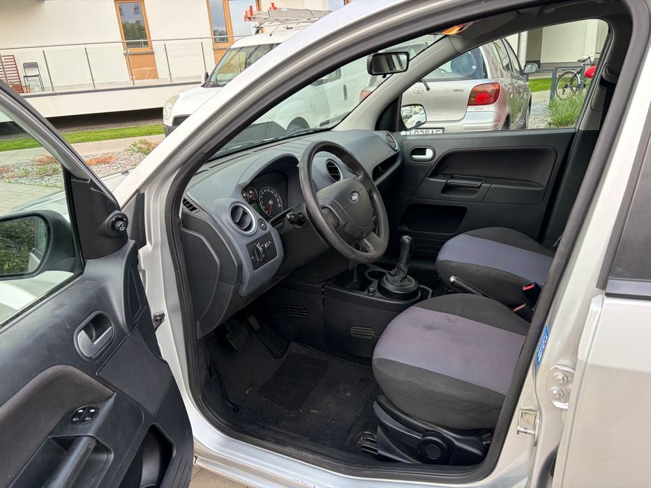 Ford Fusion 1.4 бензин Автомат Для військових