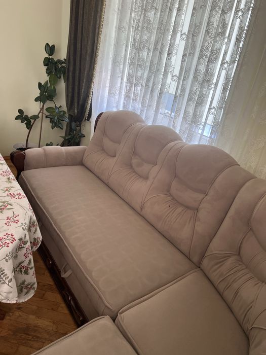 Продам диван вживаний