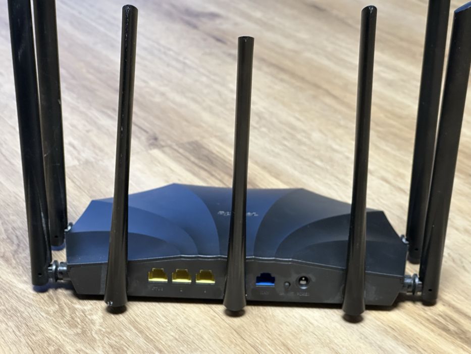 Router Tenda AC23 2100Mb/s DualBand