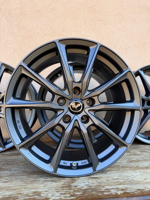 Диски R18 5x114.3 8J ET50 Mazda Kia Huyndai Honda Toyota Mitsubishi