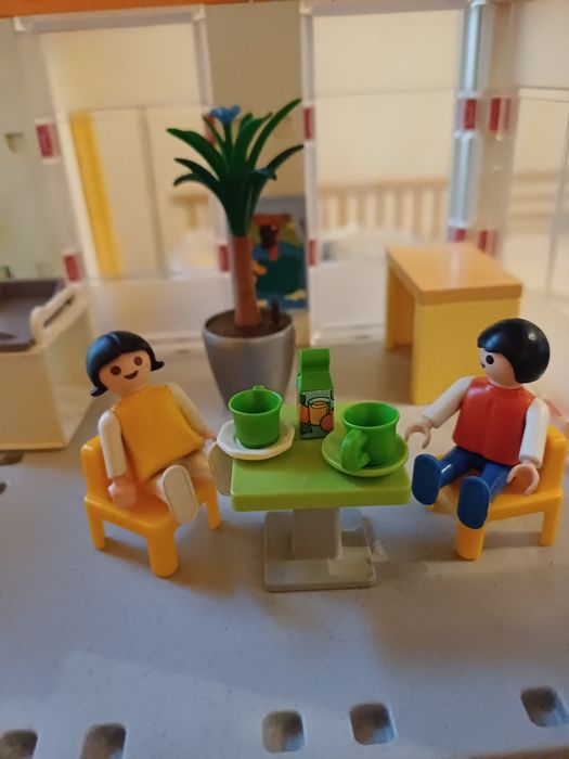 Playmobil duży szpital z wyposażeniem
