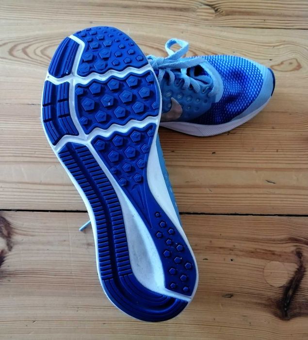 Nowe buty Nike rozm. 36 damskie dziewczęce