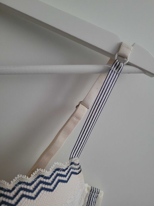 Intimissimi biustonosz stanik ecru ivory kremowy biały 80B 75C paski