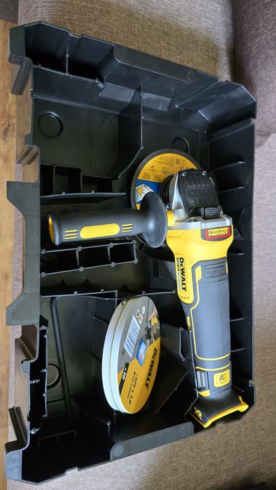 Szlifierka Dewalt plus tarcze