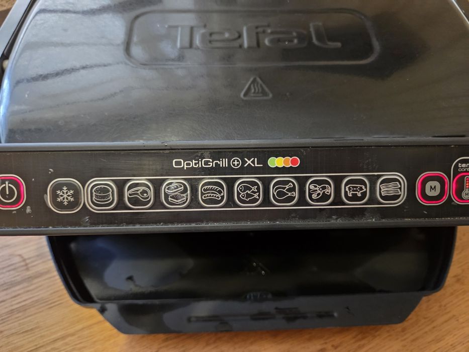 Продаю гриль Tefal OptiGrill XL GC722834