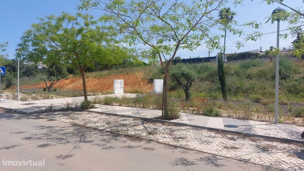 Terreno Urbano com Projeto Aprovado em Sesmarias, Albufeira – A 5 minu