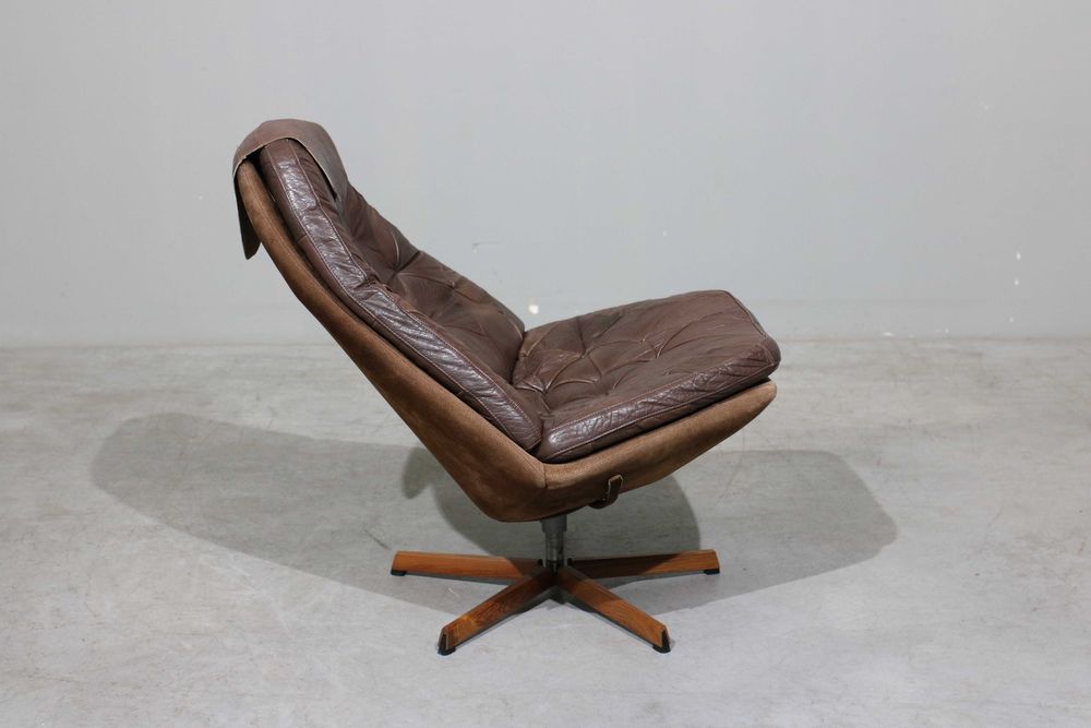 Poltrona com pousa pés Madsen & Schubell Modelo MS68