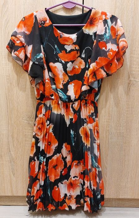 Sukienka plisowana w maki