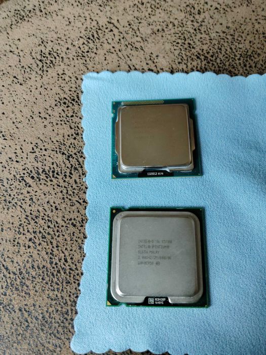 2 процесора  Intel  i3  та  pentium - 4 та 2 ядерні.