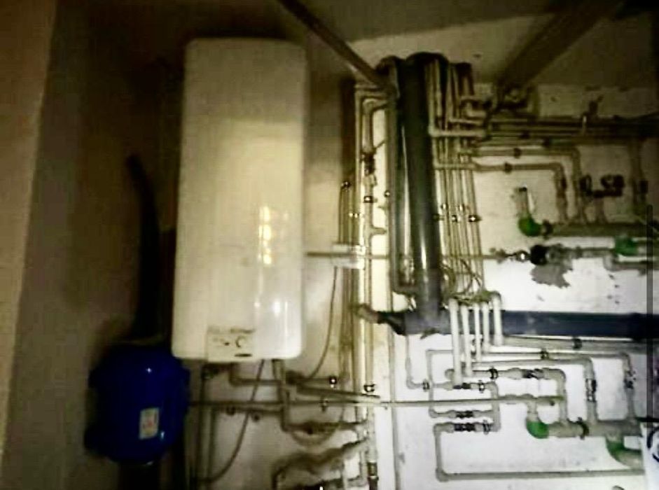 Продаю дом с бассеином в Центре