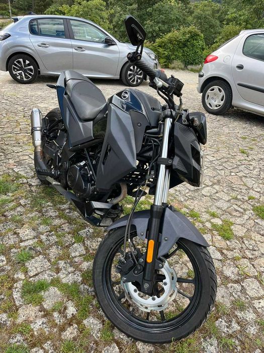 Vende-se Mota SYM 125