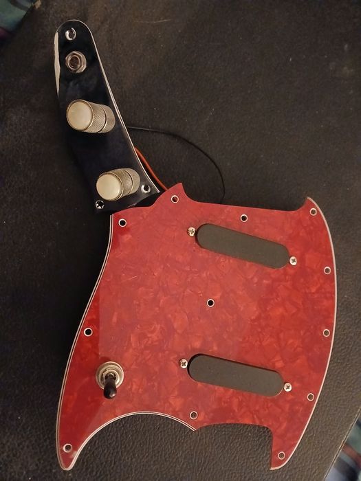 Loaded pickguard para mustang novo