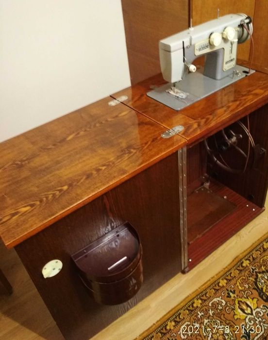 Швейна машинка "Чайка 3" із ножним приводом