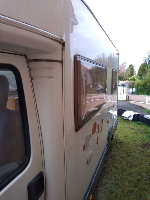 Autocaravana perfilada 2006 c/ 6 lugares