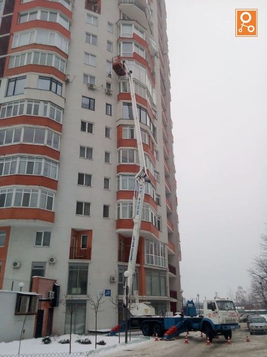Аренда автовышки 17,18,22,30 Услуги автовышки.г.Харьков