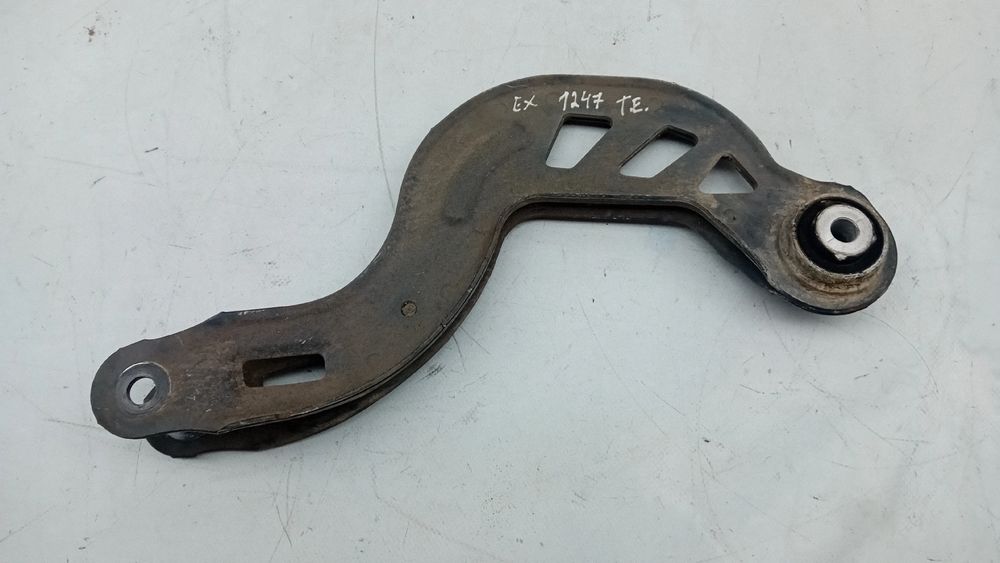 Braço de suspensão trás esquerdo MERCEDES-BENZ Classe A (W176)