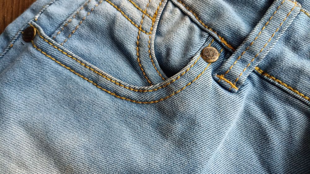 Spodenki damskie dżinsowe S Bershka