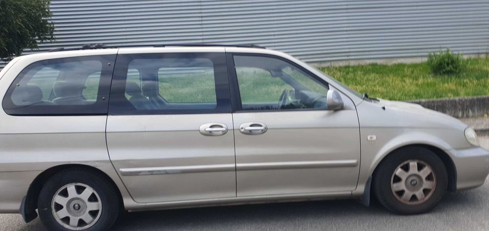 KIA Carnival 2002
