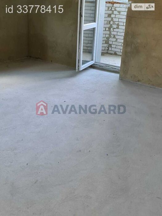 Продам квартиру Академіка Ющенка 5