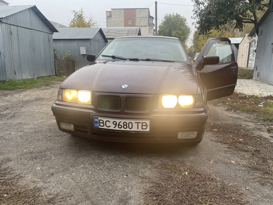 Легенда Бмв 3 в сімі багато років