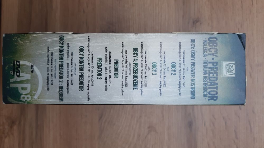 Kolekcja filmów DVD o Obcym (8szt.)