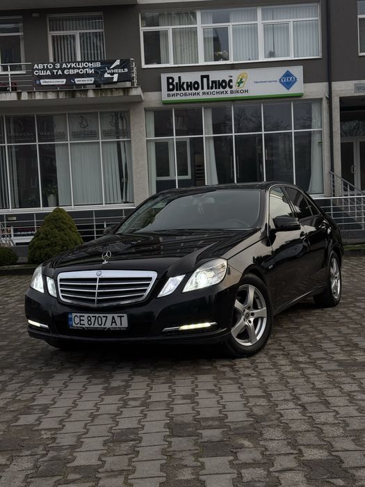 Продам своє авто Mersedes E w212