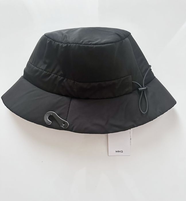 Шапка капелюх панама утеплена Mango