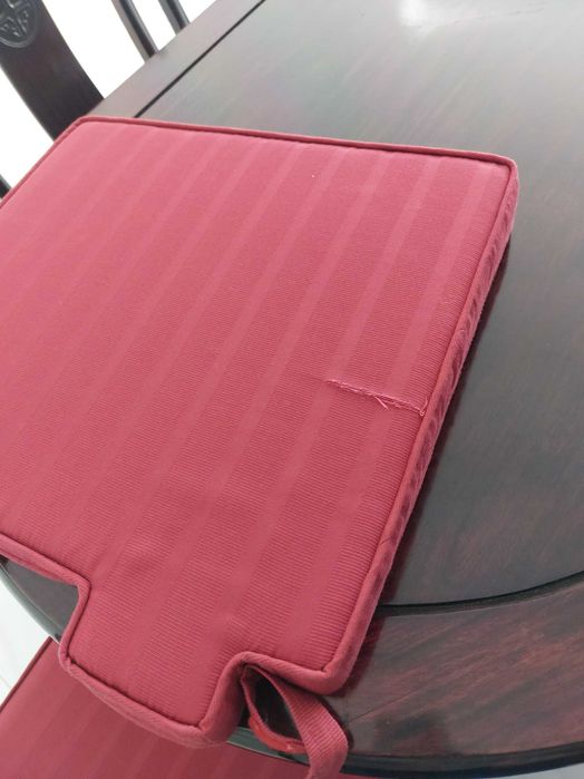 Mesa de jantar e 6 cadeiras orientais em madeira de qualidade