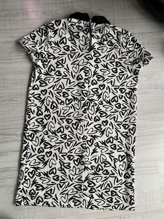 Sukienka z kołnierzykiem