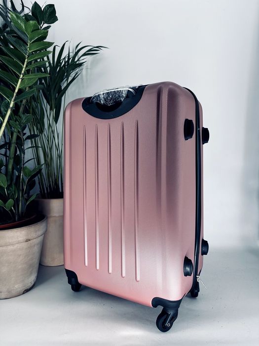 Nowa walizka średnia bagaż do 20 kg, torba / walizki podróżne