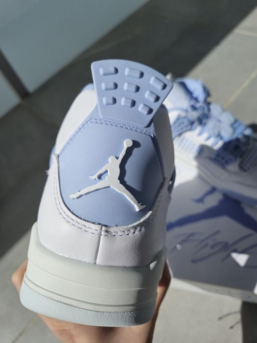 Air Jordan 4 Forget me not
