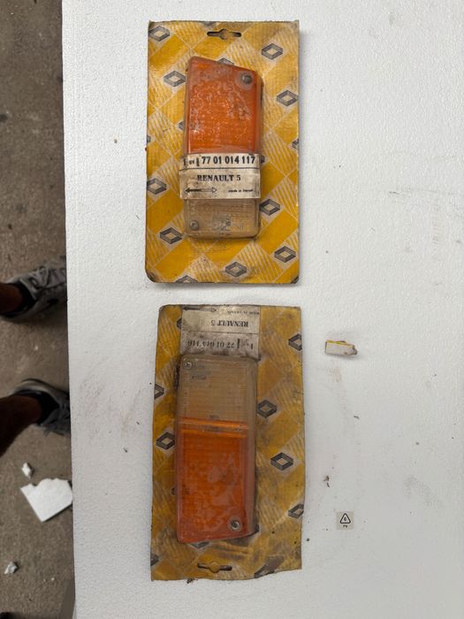 Renault 4L farolim e piscas NOVOS