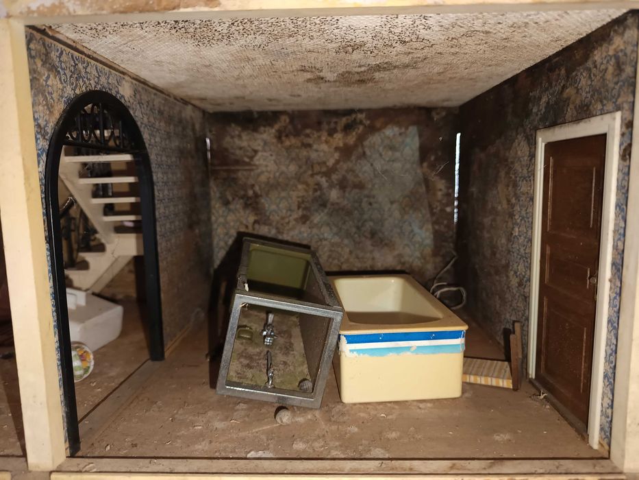 Antiguidade casa de bonecas