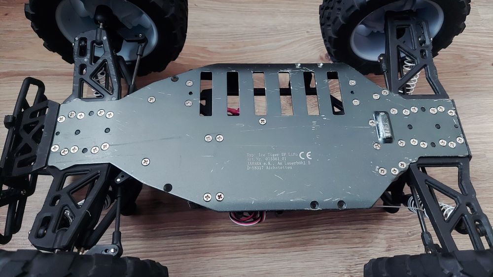 Model rc Jamara Ice Tiger bezszczotkowy.