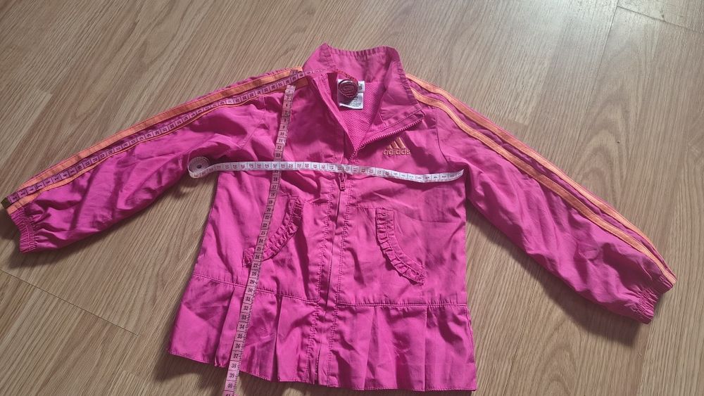 Sprzedam kurteczkę z adidas 2 lata