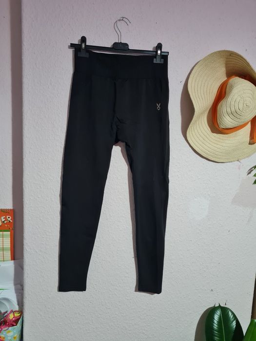 Czarne Legginsy cardio bunny L