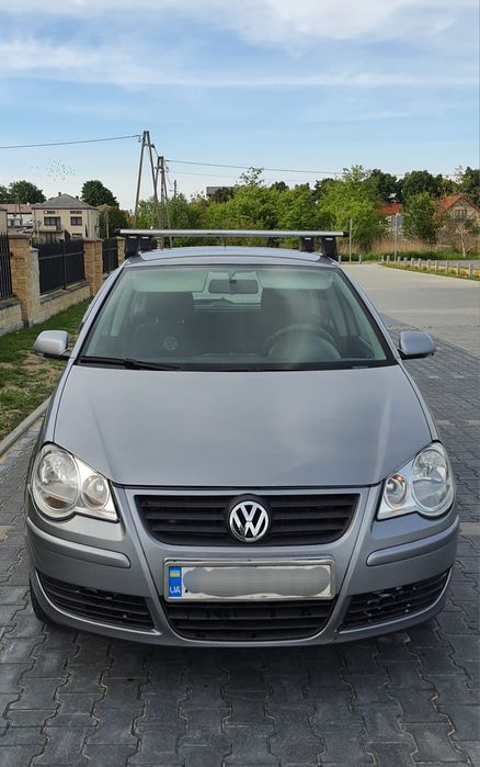 Volkswagen polo 9n hatchback 1.4 бензин