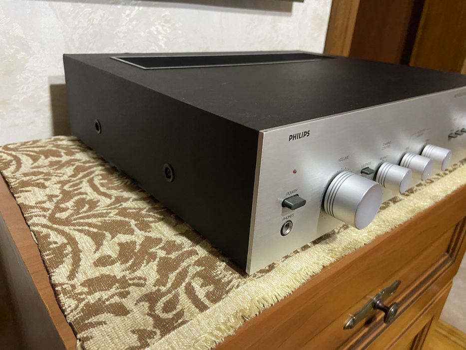 Підсилювач PHILIPS 302L